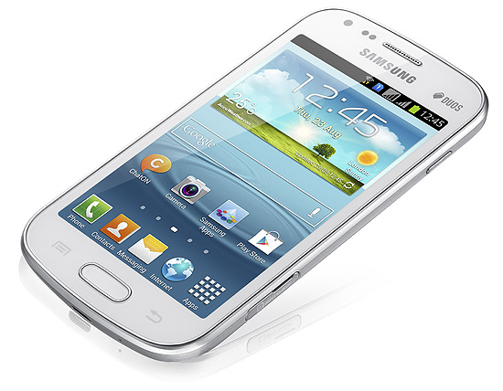 Smartphone Samsung S Duos, que pode ser equipado com dois chips