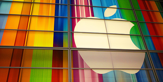 Apple  considerada culpada por propiciar cartel entre editoras para manter preos de e-books altos