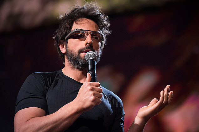 Sergey Brin exibe Google Glass em evento deste ano
