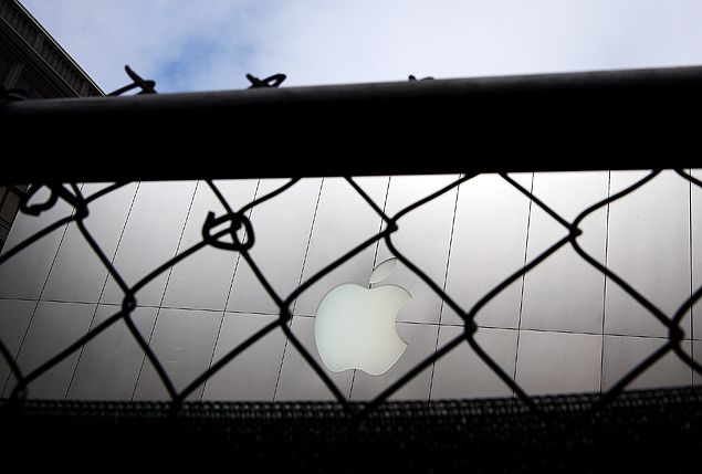 Logotipo em uma loja da Apple em San Francisco; companhia foi considerada culpada em caso de cartel de e-books