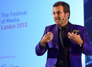 Xavier Sala-i-Martín durante o Festival de Mídia Latino-americana de 2013, em Miami