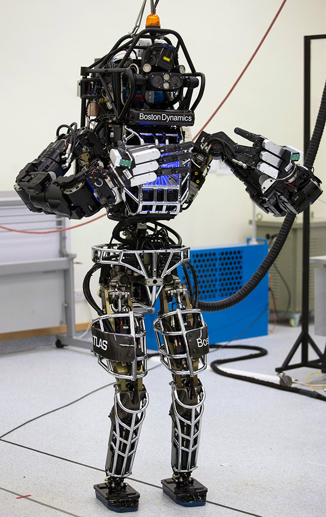 O rob humanoide Atlas, da Boston Dynamics, faz movimentos de tai chi chuan durante demonstrao na Universidade de Hong Kong
