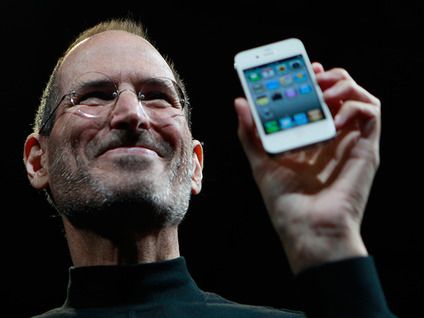 Steve Jobs apresenta o iPhone 4 em San Francisco em 2010