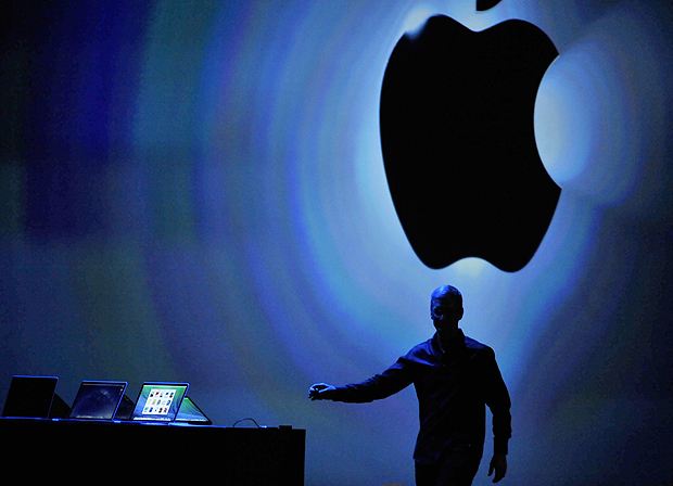O diretor da Apple, Tim Cook, durante o anncio do iTunes Radio, em San Francisco