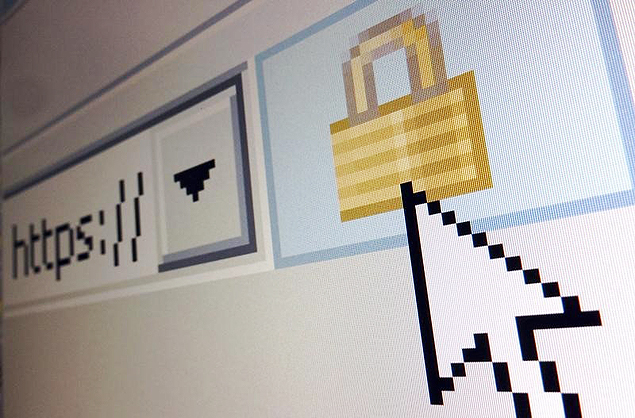 Criminosos exploram vulnerabilidades em softwares para obter dados privados de usurios