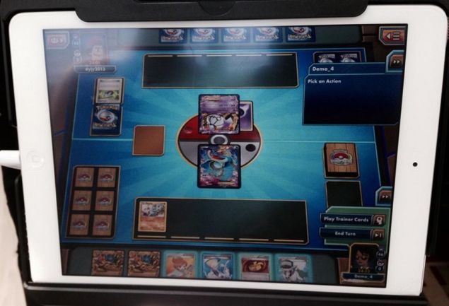 Game "Pokmon Trading Card Game" para iPad, visto no torneio mundial de Pokmon em Washington
