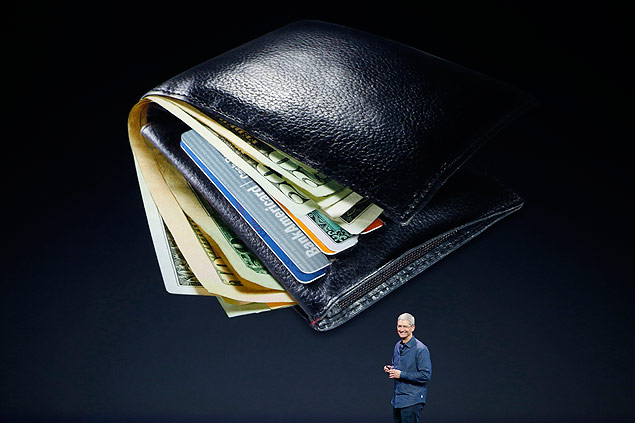 Tim Cook apresenta o Apple Pay no evento desta tera-feira (9), em Cupertino, na Califrnia (EUA). 