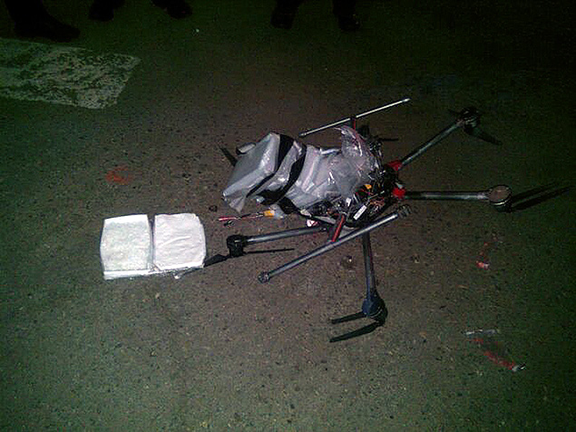 Drone que caiu com drogas atadas em supermercado de Tijuana (México) nesta terça (20)