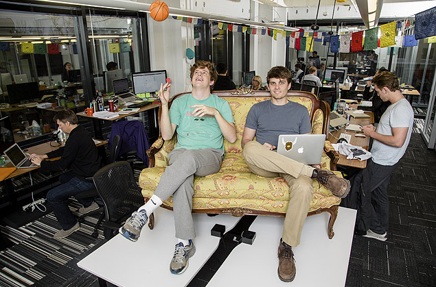 Brooks Buffington ( esq.) e Tyler Droll, que desenvolveram o aplicativo Yik Yak em 2013