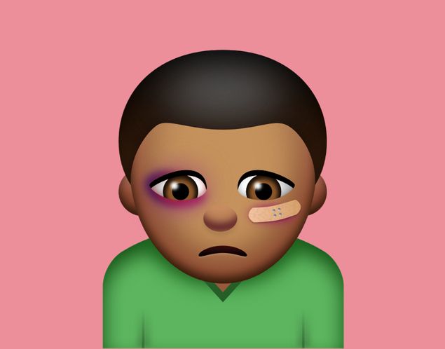 Um emoji com olho roxo mostrando que a criana foi machucada