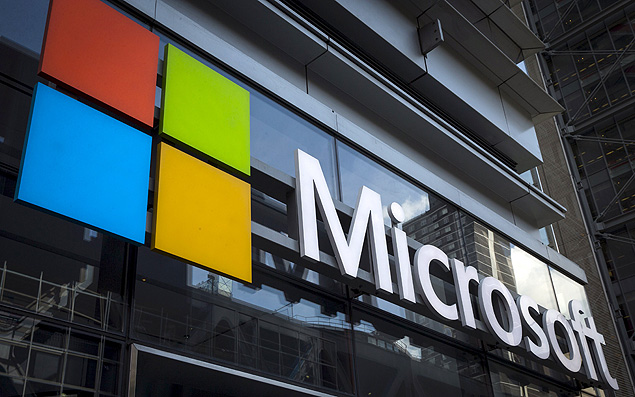 Logo da Microsoft em prdio dos EUA; executivo da empresa no v fuso como algo negativo