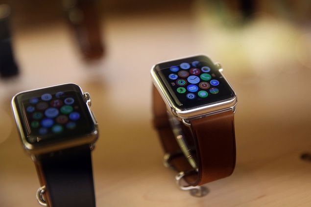 Novas verses do Apple Watch so exibidas em loja de Nova York 