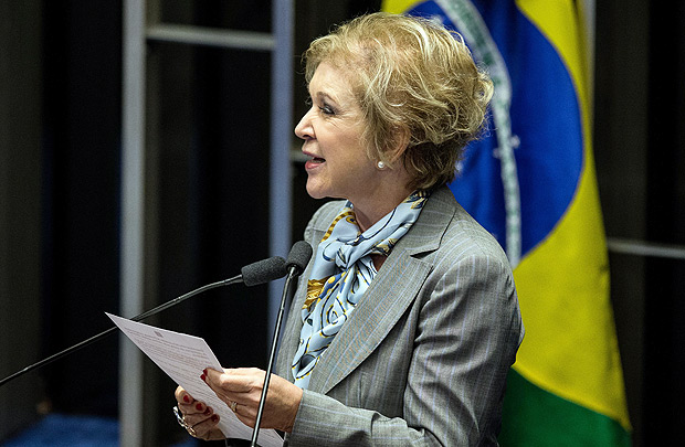 A senadora Marta Suplicy (PMDB-SP), discursa durante sessao do impeachment da presidente Dilma Rousseff, no Senado Federal