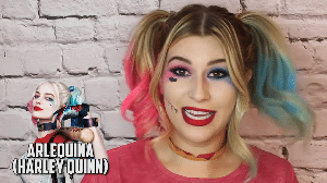 Youtuber Bruna Santina, do canal NiinaSecrets, apresenta tutorial de como se maquiar como a personagem Arlequina