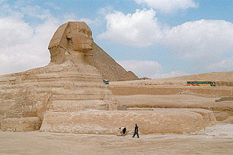 Egiptologia tradicional precisa se adaptar a novas abordagens, diz pesquisador durante reunio de geoarqueologia no Egito