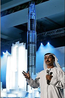 Sultão Ahmed bin Sulayem apresenta projeto de torre de 1.000 m de altura em Dubai