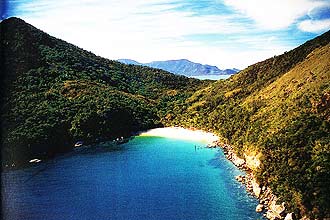 Ilha Grande, localizada em Angra dos Reis, no Rio de Janeiro, tem 193 quilmetros de mata atlntica fechada e diversas trilhas