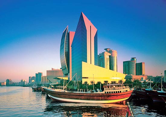 "Abra", embarcao que funciona como txi aqutico em Dubai, nos Emirados rabes Unidos