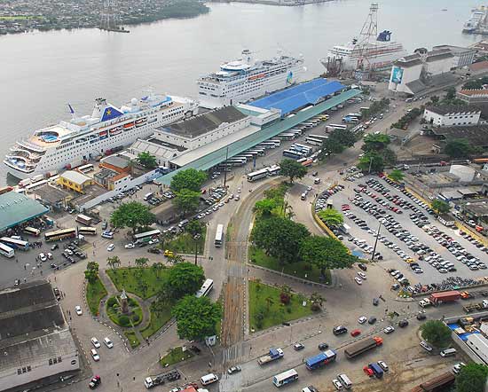 Vista aérea do Concais, o Terminal Marítimo de Passageiros de Santos
