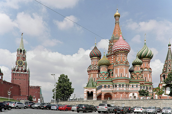 Catedral de São Basílio, junto ao Kremlin e localizada na praça Vermelha de Moscou