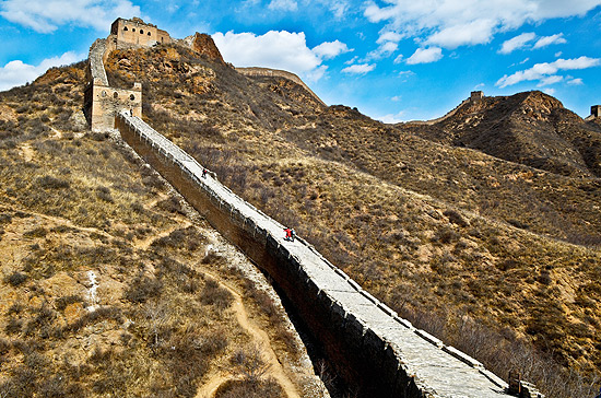 Vista da Grande Muralha da China; arqueólogo diz que estrutura do monumento não é contínua