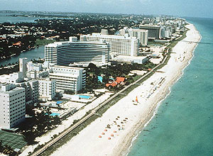 Vista area da orla de Miami Beach