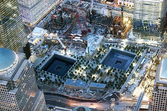 Vista de Lower Manhattan, onde  possvel ver espao deixado pelas torres do World Trade Center