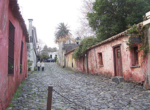 Casas antigas em Colonia, no Uruguai