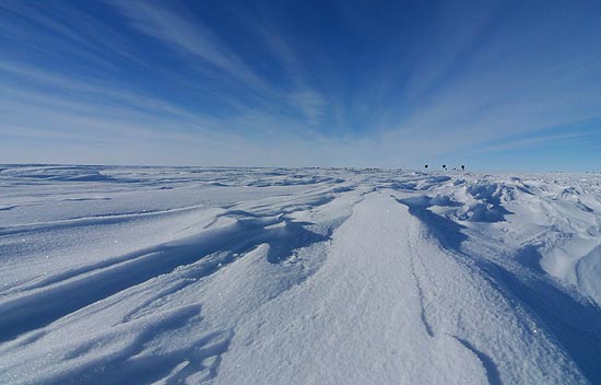 Capa de gelo perto das montanhas Gamburtsev, na Antrtida