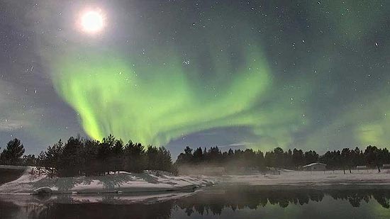 Ao mudar para a Finlância, o britânico Andy Keen se tornou um "caçador de aurora boreal"; veja galeria de fotos