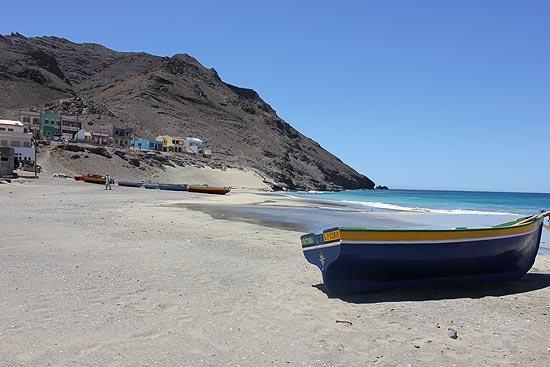 Praia de Sao Pedro, nas ilhas Cabo Verde