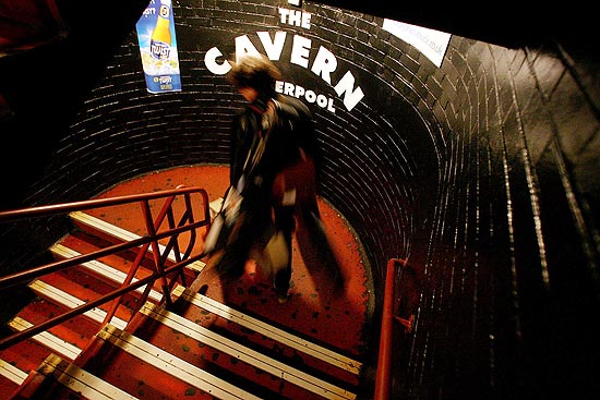 Bar The Cavern, em Liverpool, programou uma srie de eventos em comemorao aos 50 anos de "Love Me Do"