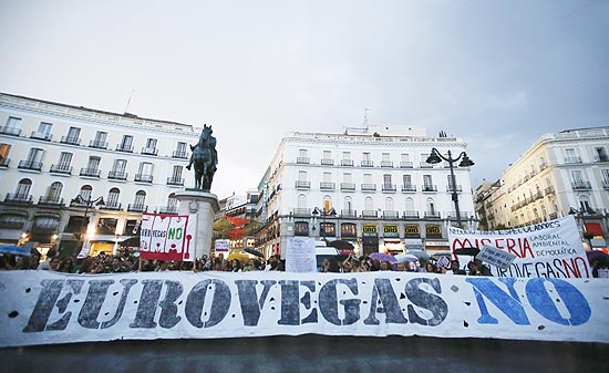 Manifestantes protestam em Madri contra construo do complexo Eurovegas na cidade