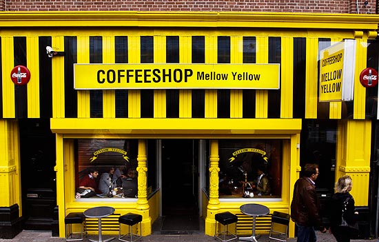 Coffee shop Mellow Yellow, em Amsterd; turistas no sero proibidos de entrar em seus cafs a partir de 2013