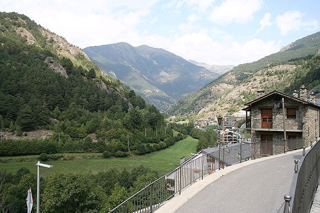 Vista do vale de Ordino, em Andorra
