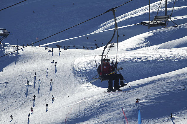 Estao de esqui de Valle Nevado, no Chile,  tema da nova seo do caderno "Turismo"