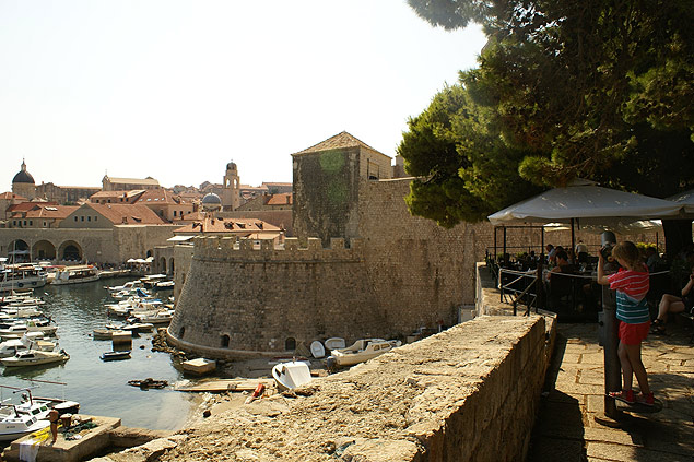 Entrada para o centro histrico de Dubrovnik, na Crocia