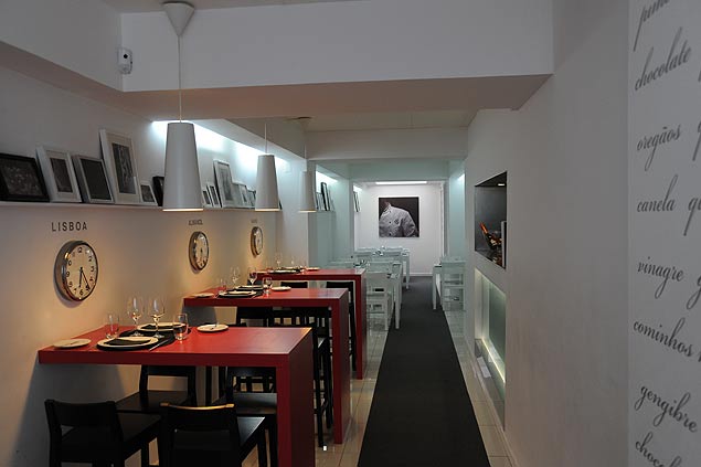 Ambiente do restaurante De Castro Elias, em Lisboa