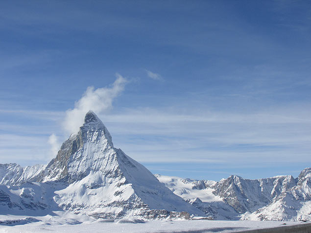 Vista da Matterhorn, na Sua, conhecida pelos brasileiros como "Toblerone".