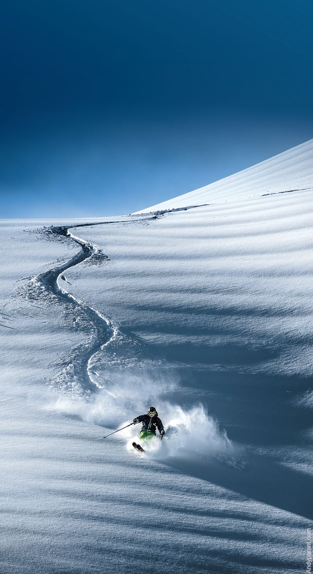 Esquiador desce pista na estao de Val d&#146;Isre, na Frana
