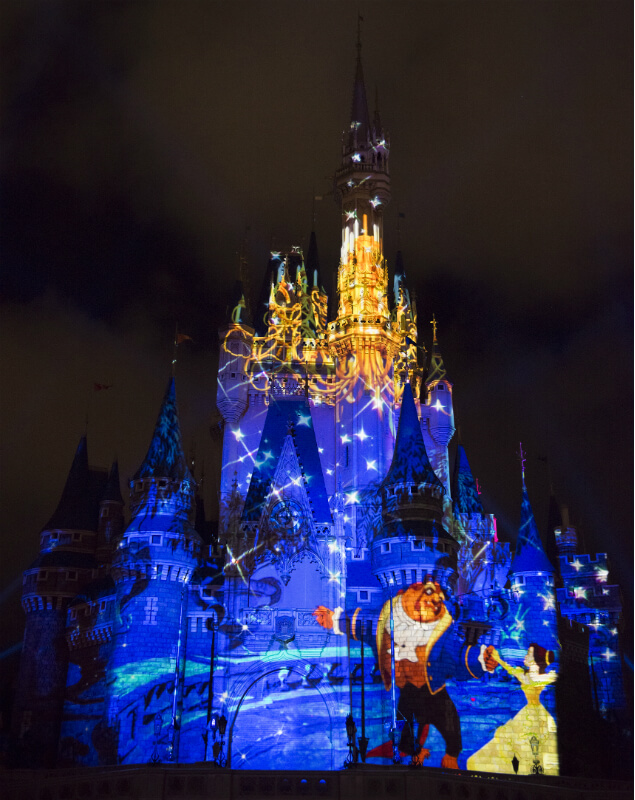 Castelo da Cinderela, na Disney, recebe projees
