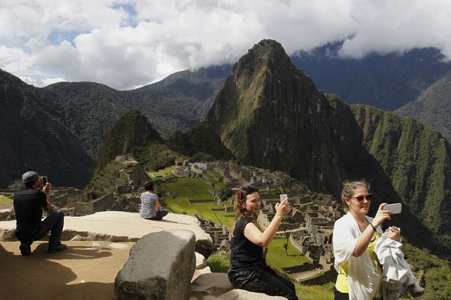 Turistas em Machu Picchu, no Peru