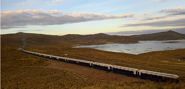 Belmond Andean Explorer, primeiro trem de luxo com cabine no pas, em Puno