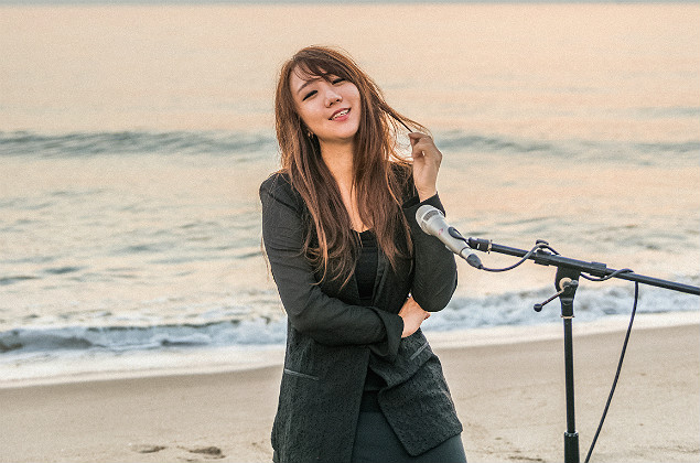 A cantora sul-coreana Hee-kyung Na