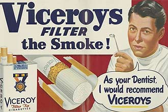 No anncio, dentista recomenda uma famosa marca de cigarros