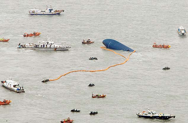 A balsa Sewol, que naufragou em abril de 2014 na Coreia do Sul matando centenas de pessoas