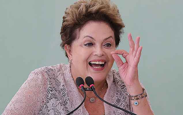 A presidente Dilma na cerimnia de contratao da terceira etapa das aes de saneamento do PAC2 