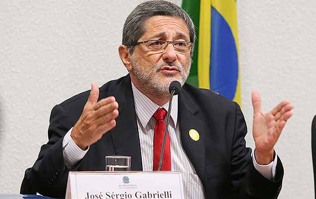 CPI da Petrobras ouve o ex-presidente da empresa Jos Srgio Gabrielli, no Senado