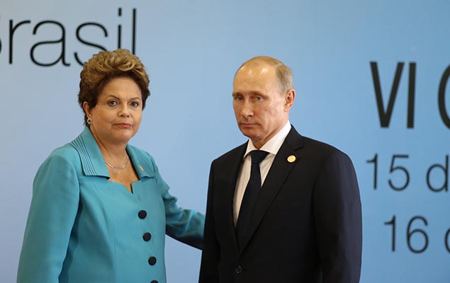 A presidente Dilma Rousseff e o presidente russo, Vladimir Putin, na cpula dos Brics, em Fortaleza (CE)