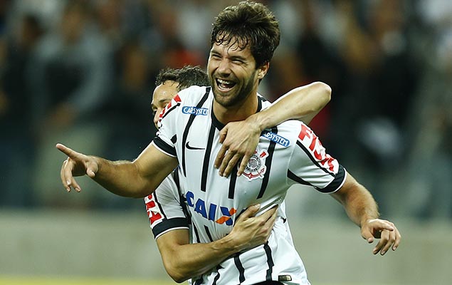 Felipe se sente preparado para repetir trajetória de Leandro Castán